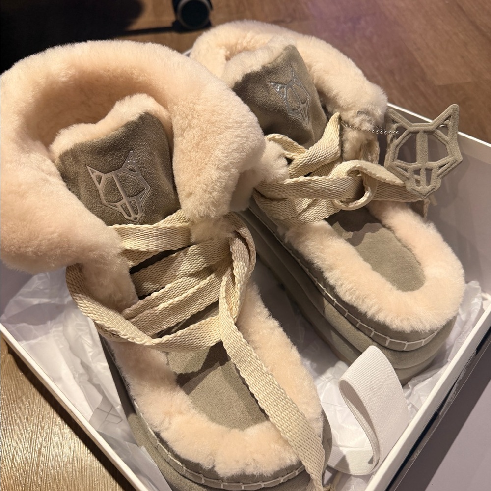 Naked Wolfe Beige Ankle Boots - Picture 2 of 7